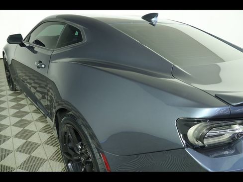 Used 2022 Chevrolet Camaro LT w/ RS Package image 17