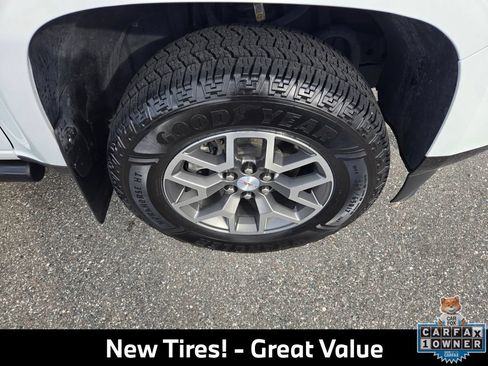 Used 2022 GMC Canyon AT4 w/ Trailering Package AWD/4WD image 12