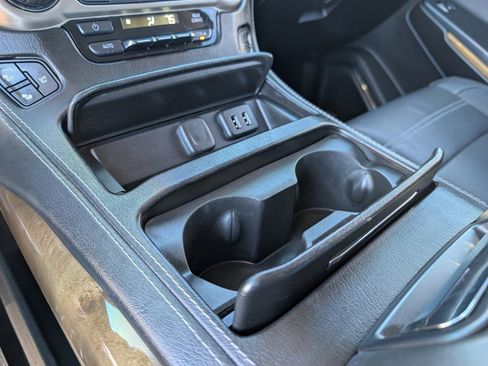 Used 2016 GMC Yukon Denali w/ Open Road Package image 31