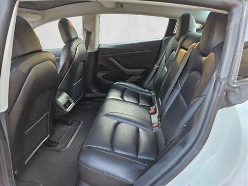 Used 2020 Tesla Model 3 Standard Range Plus RWD image 14