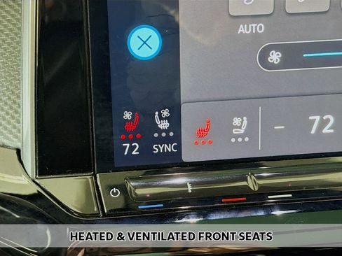 Used 2024 Volkswagen Atlas Cross Sport SEL R-Line AWD/4WD image 8