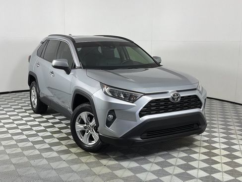 Used 2021 Toyota RAV4 XLE w/ Convenience Package AWD/4WD image 2