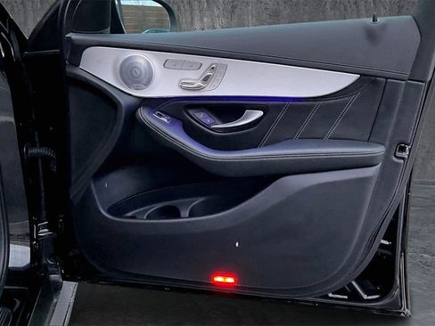 Used 2021 Mercedes-Benz GLC 63 AMG 4MATIC image 28