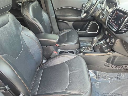 Used 2019 Jeep Compass Limited FWD image 18