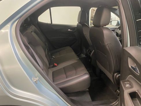 Used 2022 Chevrolet Equinox RS image 36