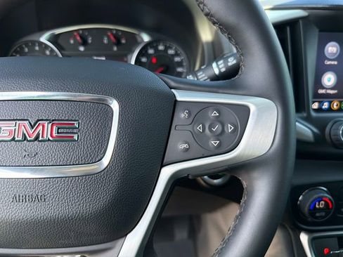Used 2023 GMC Terrain SLT w/ Tech Package FWD image 27