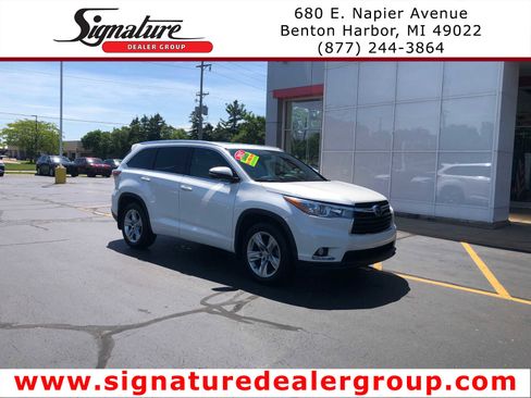 Used 2015 Toyota Highlander Limited Platinum AWD/4WD image 1