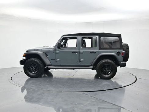 Used 2024 Jeep Wrangler Willys image 9