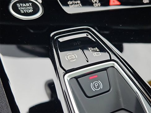 Used 2025 Audi A5 2.0T Premium Plus image 18