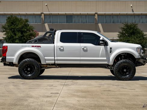 Used 2022 Ford F250 Lariat w/ Lariat Ultimate Package AWD/4WD image 22