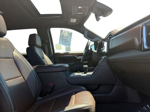 Certified 2022 GMC Sierra 1500 Denali w/ Denali Reserve Package AWD/4WD image 17