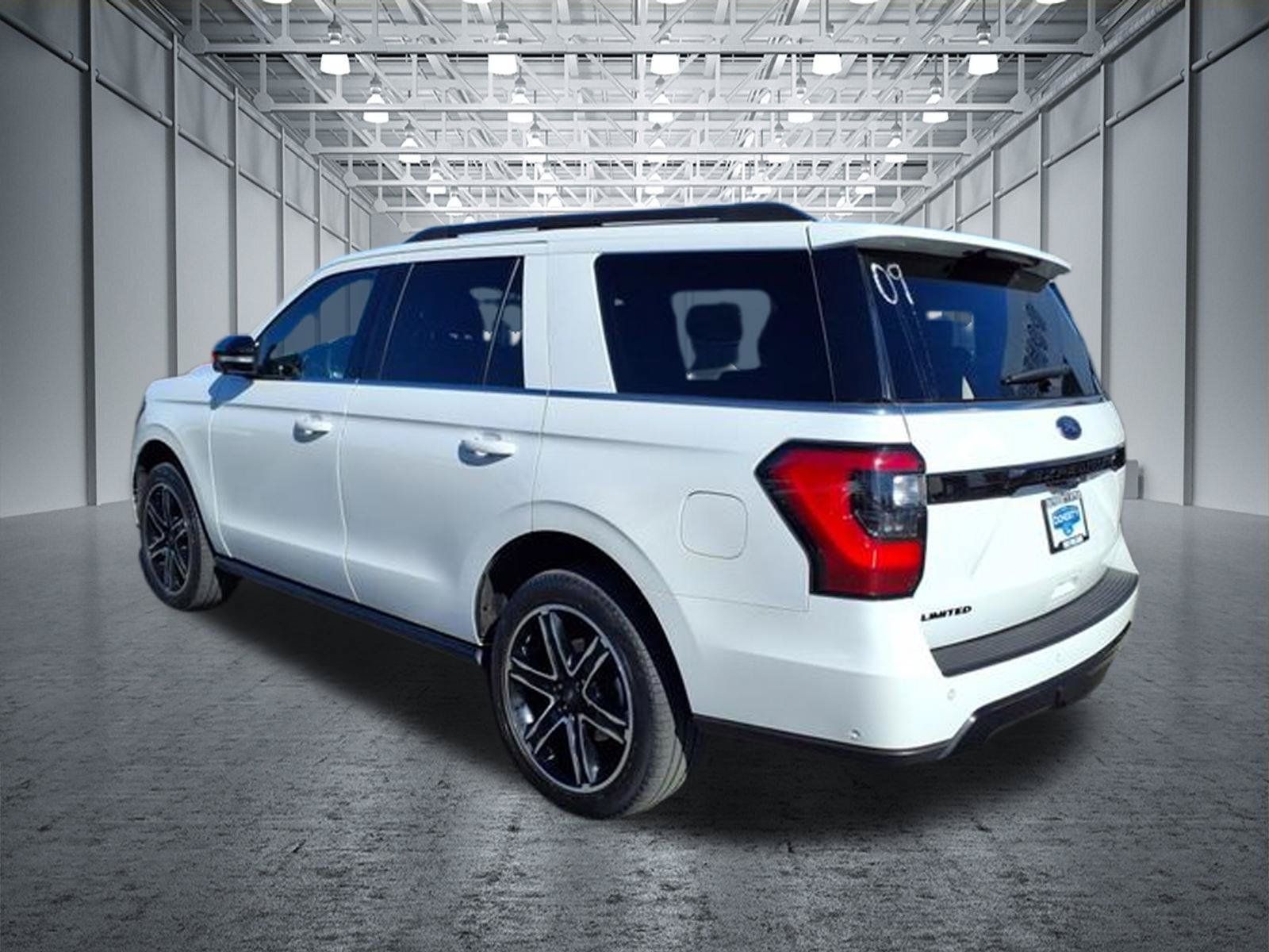Used 2021 Ford Expedition Limited AWD/4WD image 11