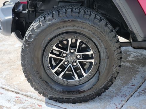 Used 2024 Jeep Wrangler Unlimited Sport AWD/4WD image 15