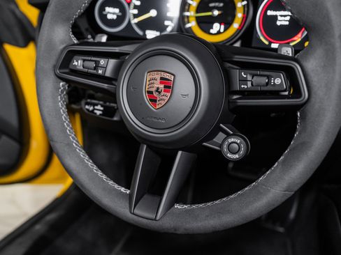 Used 2022 Porsche 911 GT3 image 45