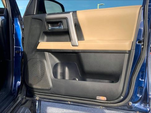 Used 2018 Toyota 4Runner SR5 image 23