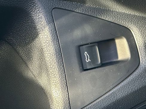 New 2026 Volkswagen Jetta SE image 13