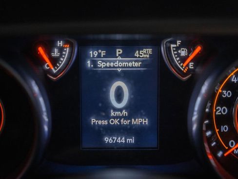 Used 2018 Jeep Wrangler Unlimited Sport image 43