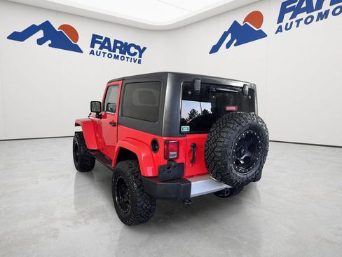 Used 2013 Jeep Wrangler Sahara w/ Connectivity Group AWD/4WD image 10