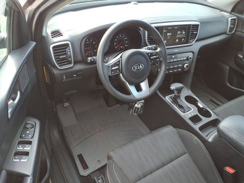 Used 2020 Kia Sportage LX image 14
