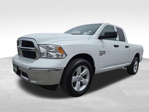 Used 2024 RAM 1500 Classic SLT AWD/4WD image 5