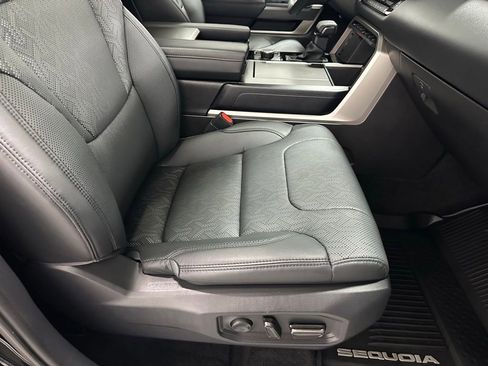 Used 2024 Toyota Sequoia SR5 w/ SR5 Premium Package AWD/4WD image 61