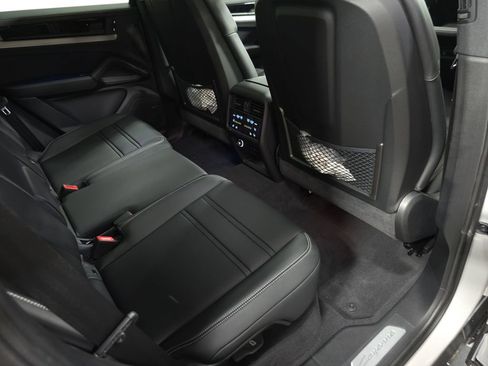 New 2025 Porsche Cayenne image 24
