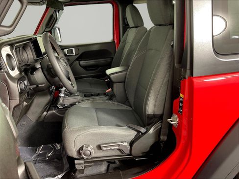 Used 2024 Jeep Wrangler Sport AWD/4WD image 21