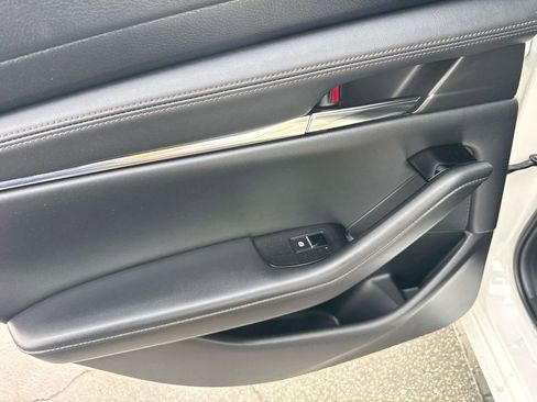 Certified 2025 MAZDA MAZDA3 s image 10