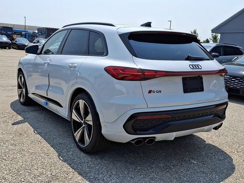 New 2026 Audi SQ5 Prestige AWD/4WD image 3