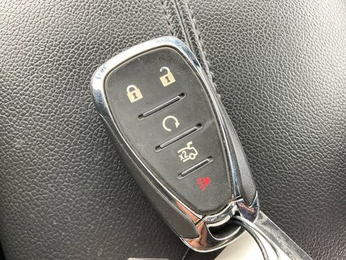 Used 2024 Chevrolet Malibu LT image 29