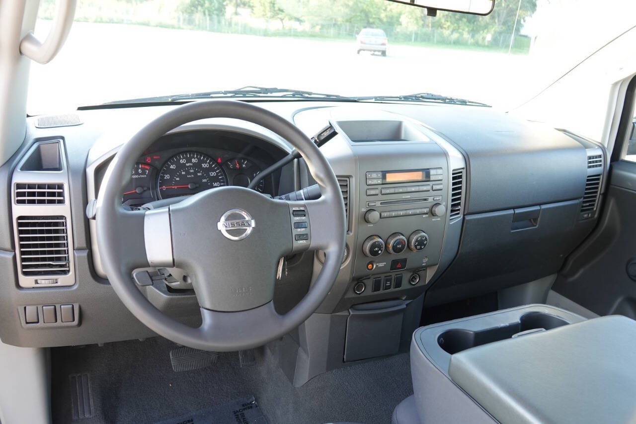 Used 2004 Nissan Titan XE w/ (PRF) Preferred Pkg AWD/4WD image 72
