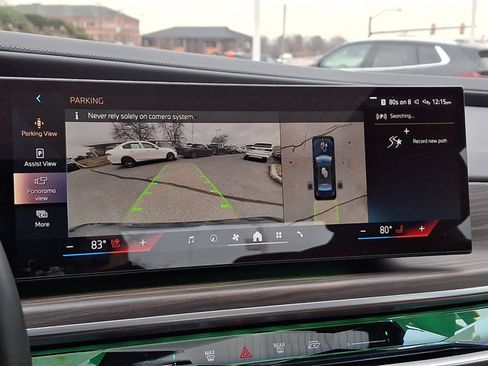 Certified 2023 BMW 760i xDrive AWD/4WD image 21