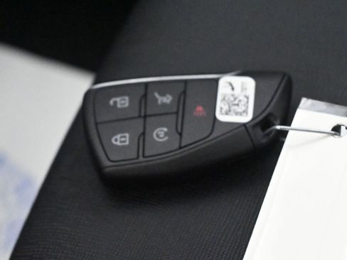 Used 2025 Buick Enclave Preferred w/ Power Package image 35