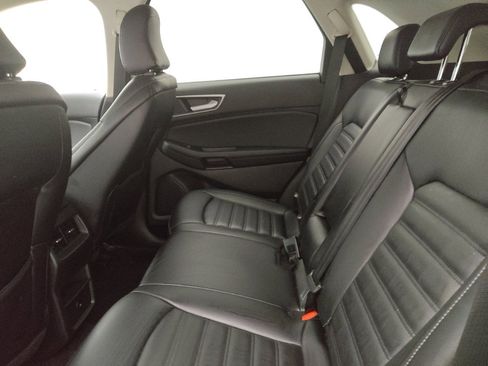 Used 2024 Ford Edge SEL image 18