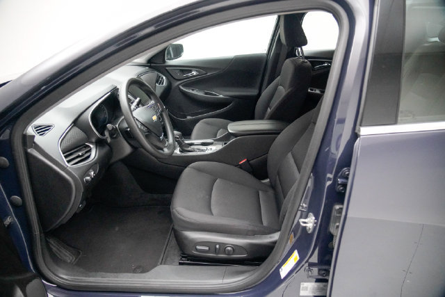 Used 2025 Chevrolet Malibu LT FWD image 24