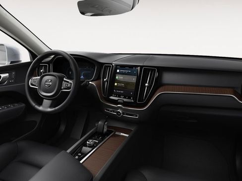 Certified 2023 Volvo XC60 B5 Plus image 6