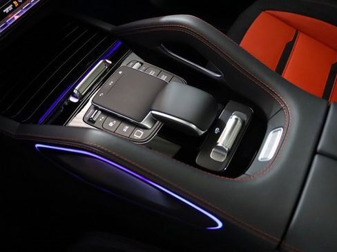 Used 2025 Mercedes-Benz GLE 63 AMG S w/ Driver Assistance Package image 32