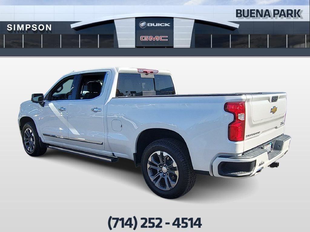 Certified 2022 Chevrolet Silverado 1500 High Country w/ Technology Package AWD/4WD image 6