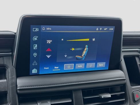 Used 2023 Chevrolet Suburban LT image 12