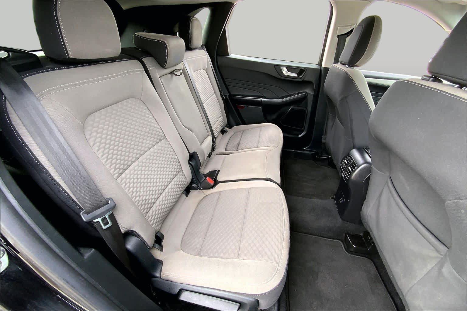 Used 2021 Ford Escape SE w/ SE Sport Appearance Package FWD image 19