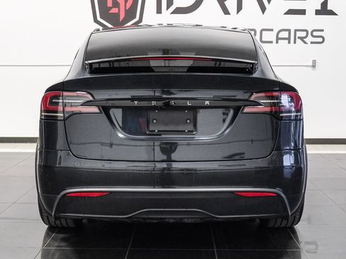 Used 2024 Tesla Model X image 13