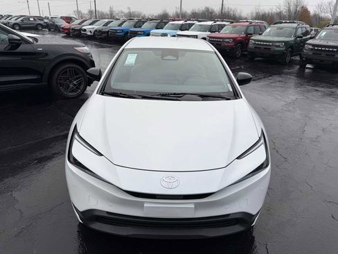 Used 2024 Toyota Prius LE image 22