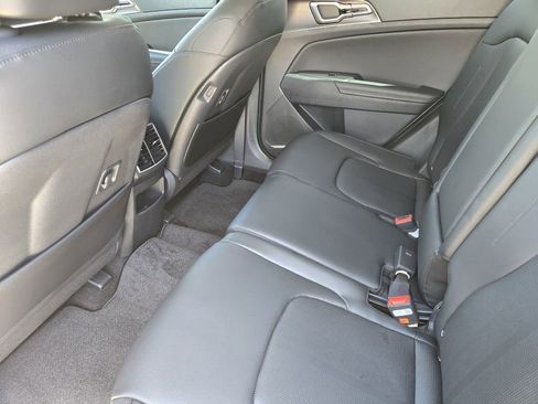 New 2026 Kia Sportage EX FWD image 21