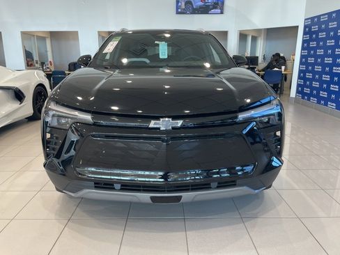 New 2025 Chevrolet Blazer EV LT image 7
