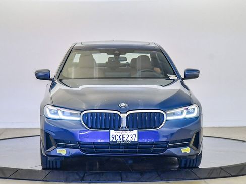Certified 2022 BMW 530e w/ Premium Package image 7