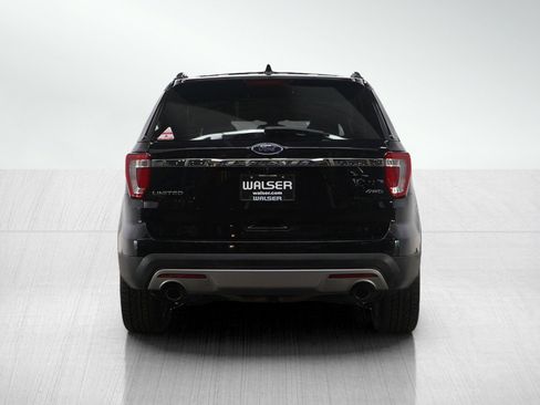 Used 2017 Ford Explorer Limited w/ Equipment Group 301A image 4