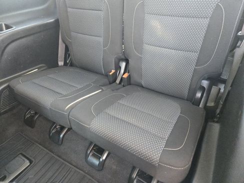 Used 2021 GMC Acadia SLE w/ Driver Convenience Package image 32