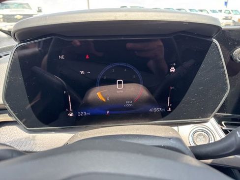 Used 2025 Chevrolet Trax ACTIV FWD image 23