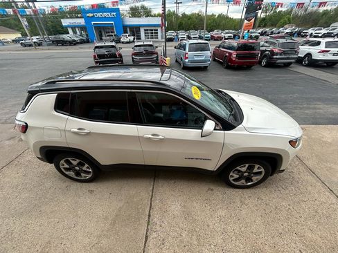 Used 2018 Jeep Compass Limited w/ Navigation Group AWD/4WD image 6