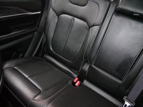 Used 2023 Jeep Grand Cherokee Limited w/ Luxury Tech Group II image 12